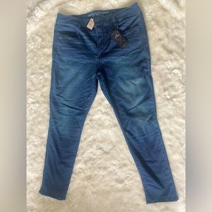 NWT American Eagle Jeggings ✨👖